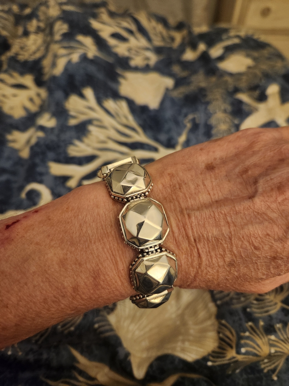 Lagos 925  Silver Faceted Disk Octagon "Rocks" Style Chunky  Bracelet